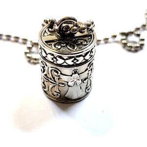 Silver Toned Angel Prayer Box Magnetic Locket Pentant Necklace Fashion Jewelry